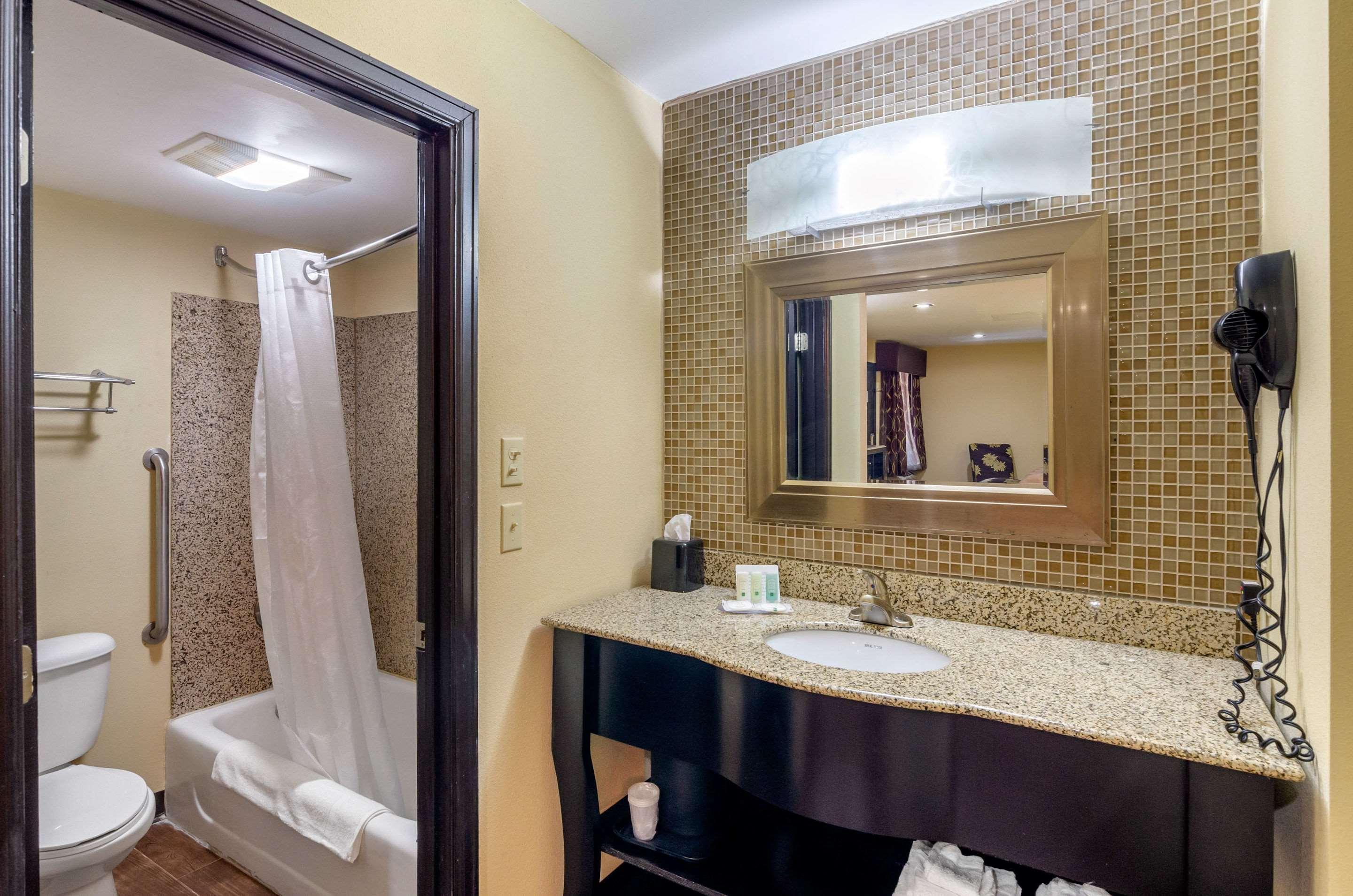 Quality Inn Covington Экстерьер фото